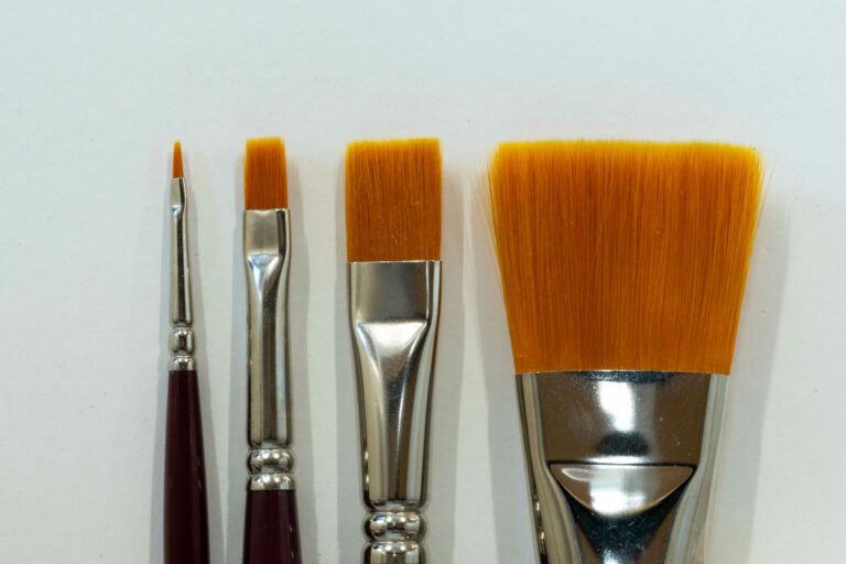 Brosse Synthétique Plate Réf. 18